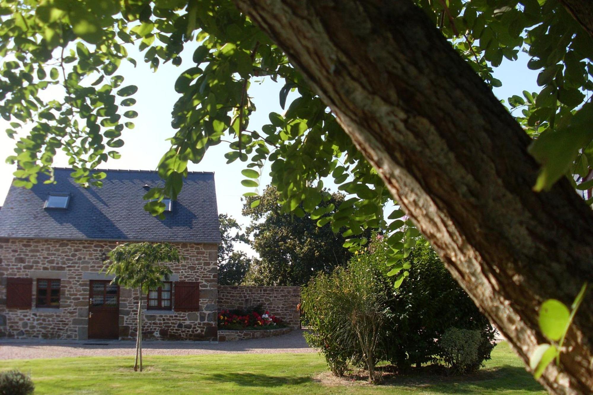 Chambres D'Hotes Les Sageais Baguer-Morvan Kültér fotó